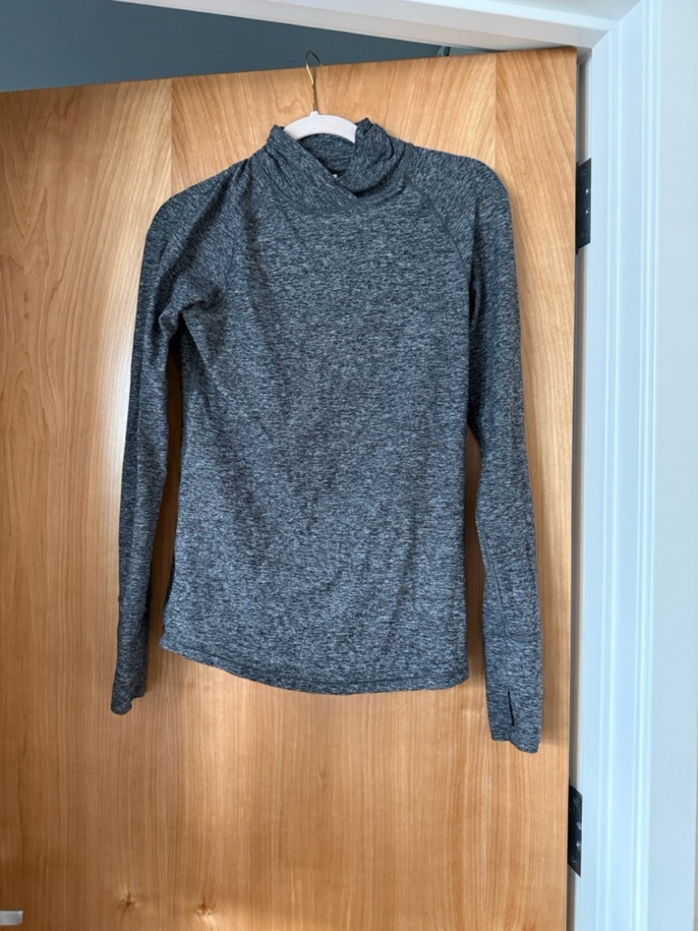 Lululemon Heather Gray ‘Warm Your Core’ Pleated Back Pullover, SIZE 4